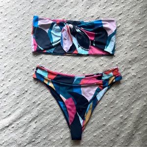 Color block tie front bandeau bikini